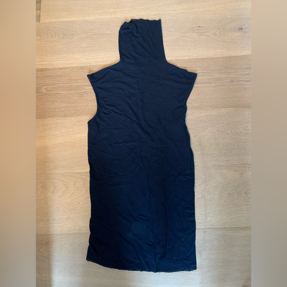 Enza Costa sleeveless turtleneck XS